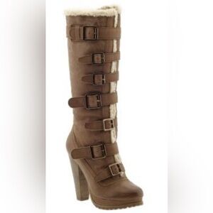 Worn once ! High heel boots.